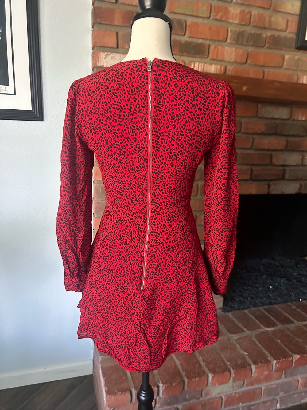 Alice + Olivia Polly Leopard Print Long Sleeve Mini Dress in Red Sz 2 - Picture 7 of 9